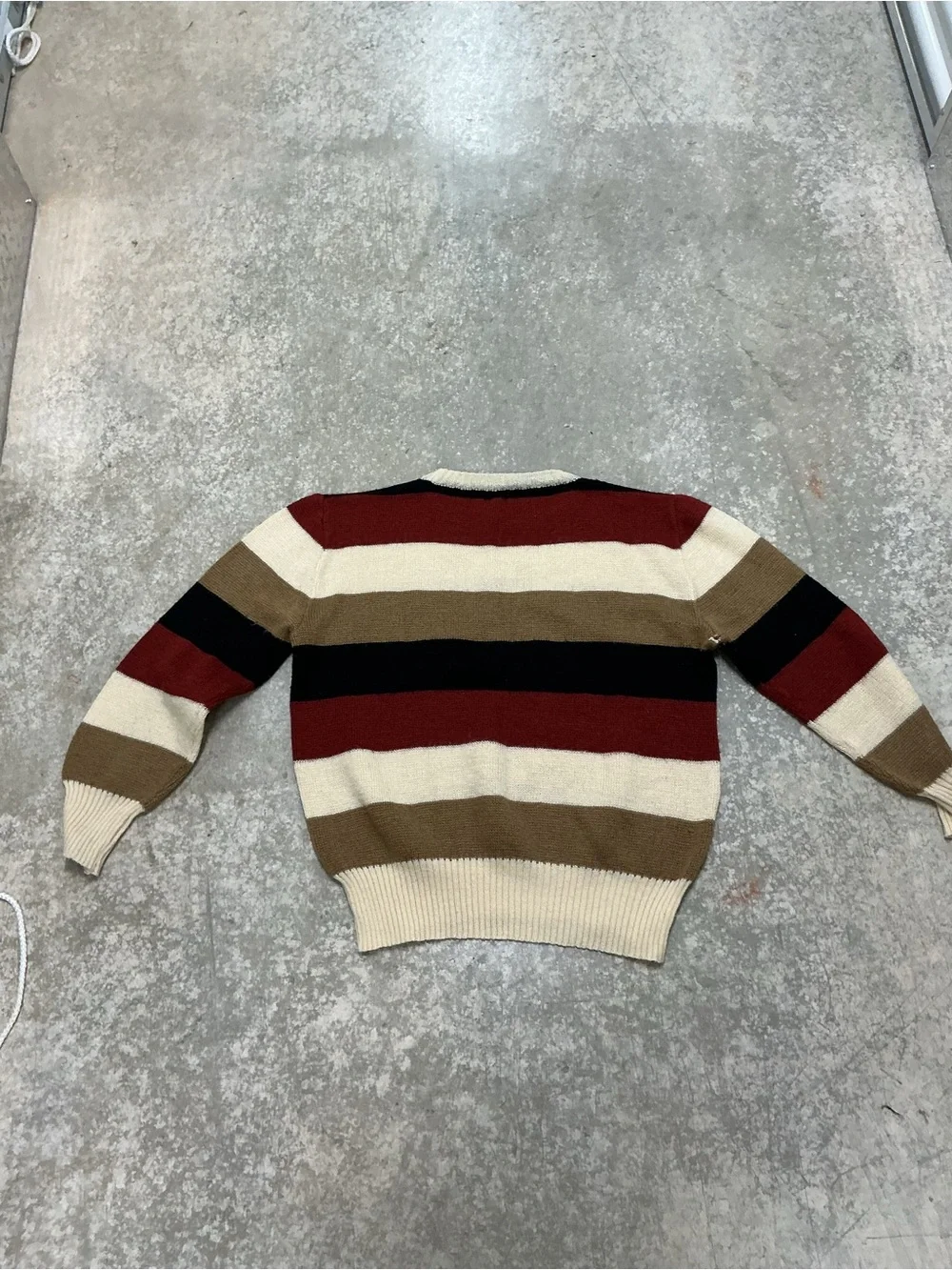 N/A classic crewneck